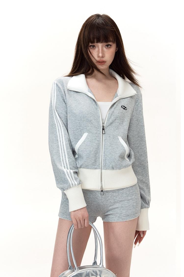 CHILI LIME Contrast Logo Zip-Up Jacket & Folding High Waist Shorts Set-up