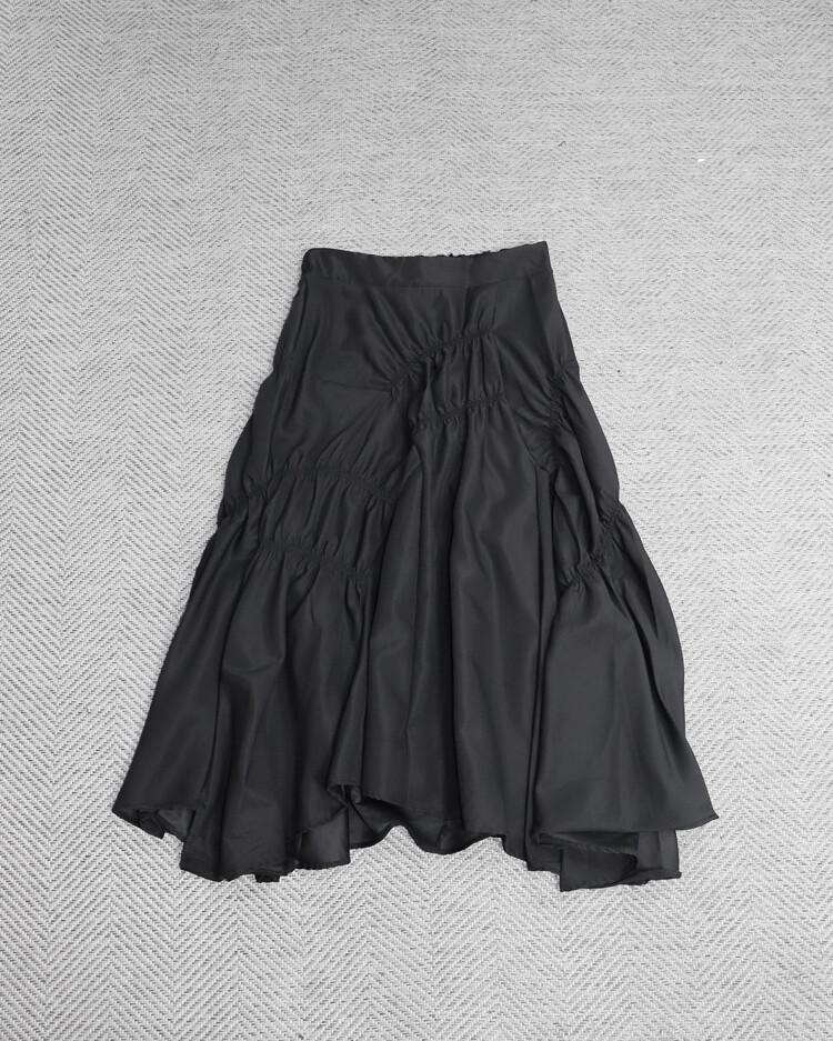 랩쳐 IYWO DETAIL SKIRT (BLACK)