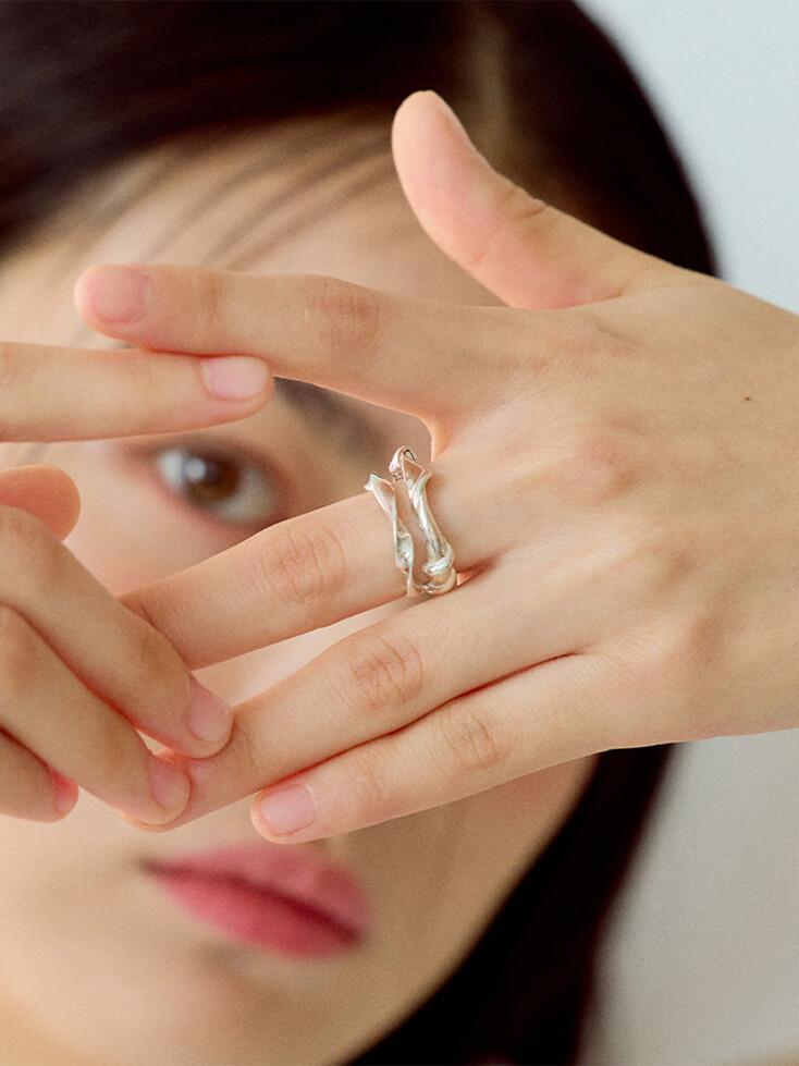 Entwine ring