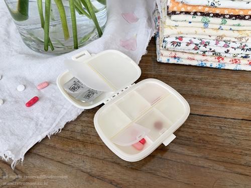 (동영상첨부)* 심플 모던한 * 화이트 휴대용 약통/약케이스/악세사리케이스