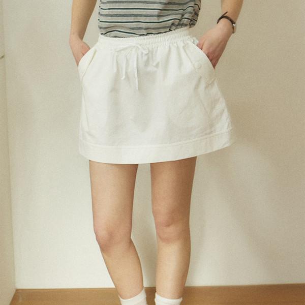 Button Pocket Banding Skirt - White