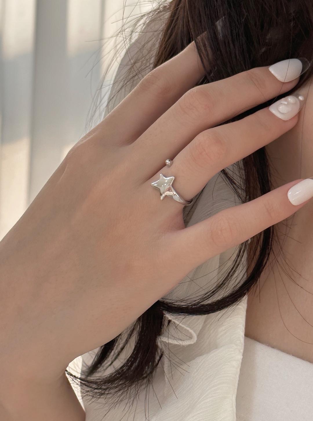 Rising star ring