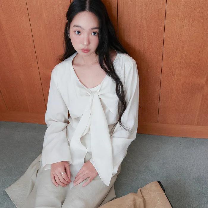 SHEER RIBBON BLOUSE [ CREAM ]