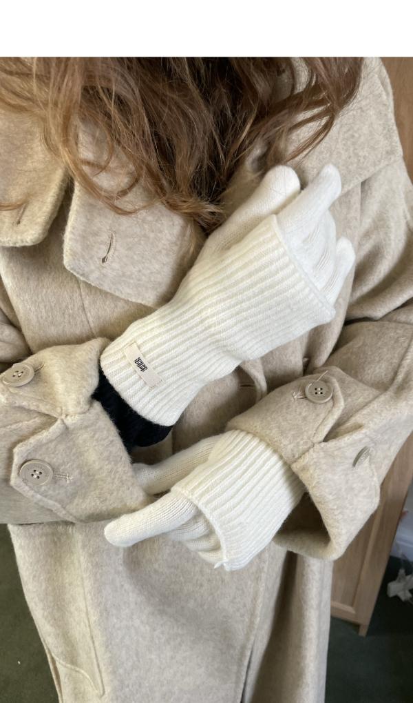 Lithe gloves (white)