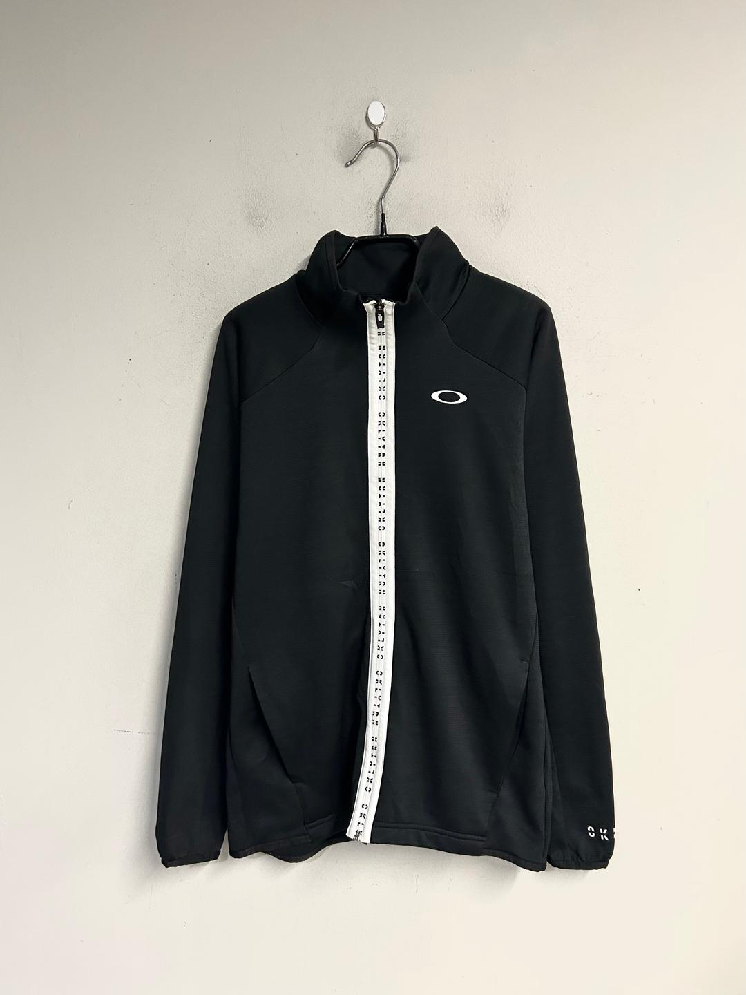 oakley jsy bk (room-7)