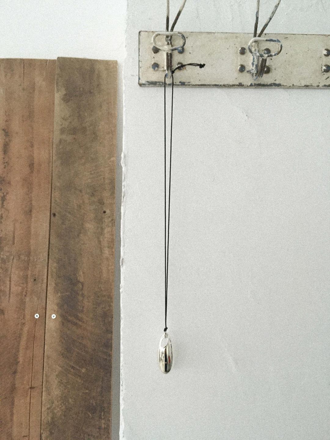 OVAL LONG NECKLACE_SILVER