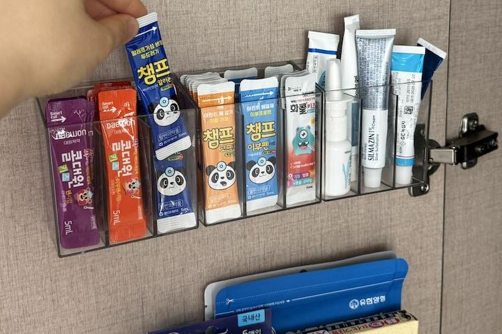 투명 3칸 펜트리 문부착 해열제 연고 약통 비상약 보관 팬트리 정리함