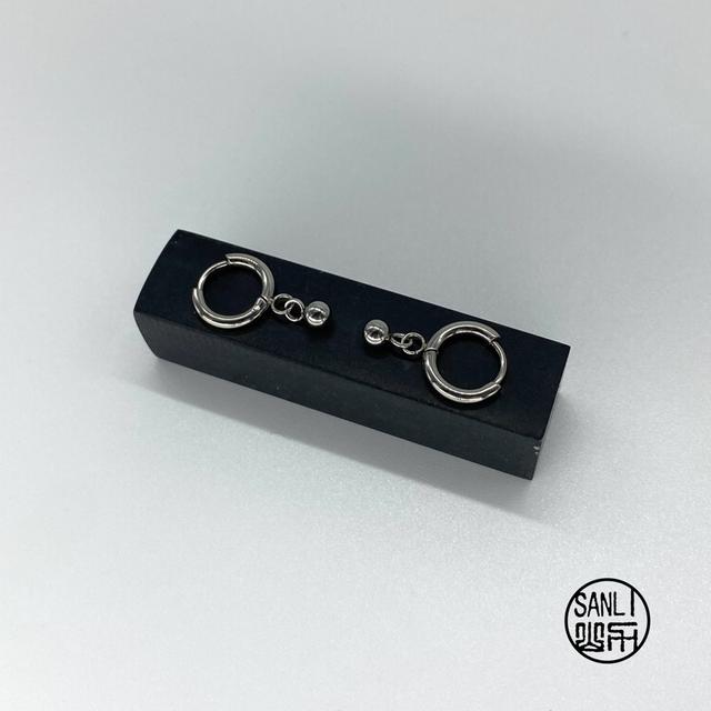 ball earring