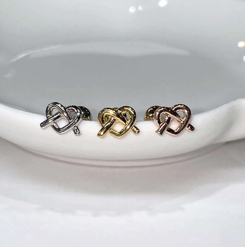 프레즐 하트 피어싱