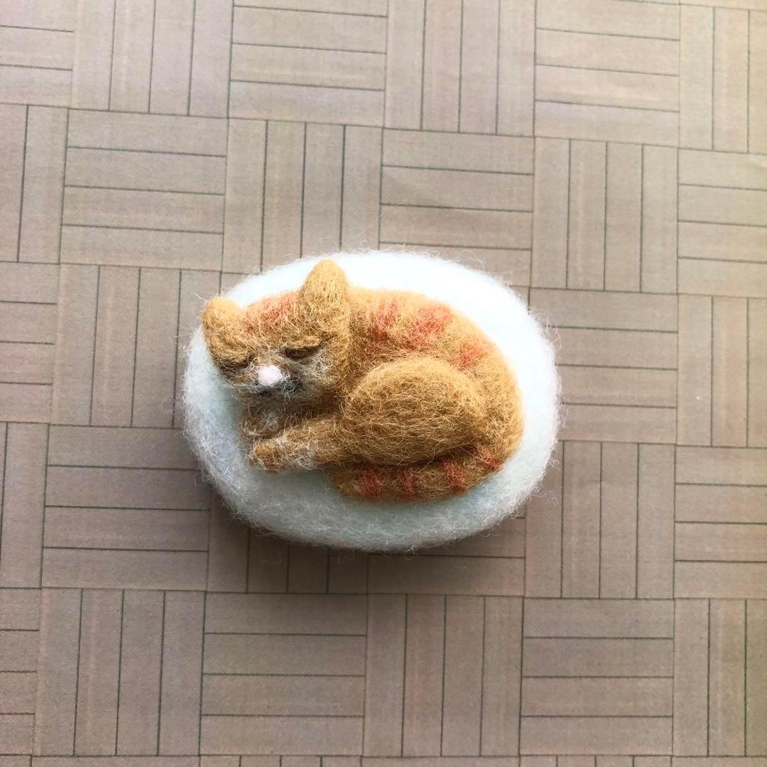 잠고양이　브로치　양모펠트