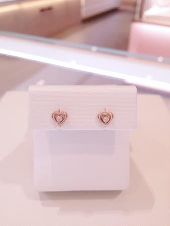 이런 상품 어때요? [스톤헨지] 14K 그레이 러프 다이아 하트 귀걸이 (M0827D)