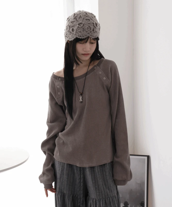 *추천* 오웬 보트넥 버튼 맨투맨 3color