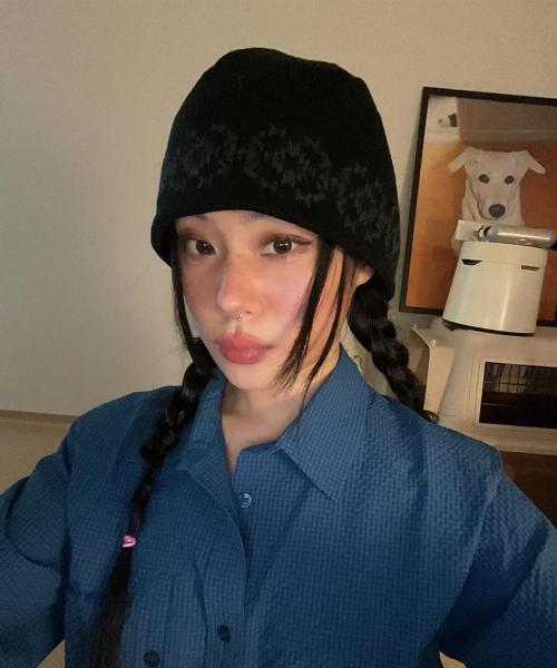 Ethnic Jacquard Maxi Beanie Black