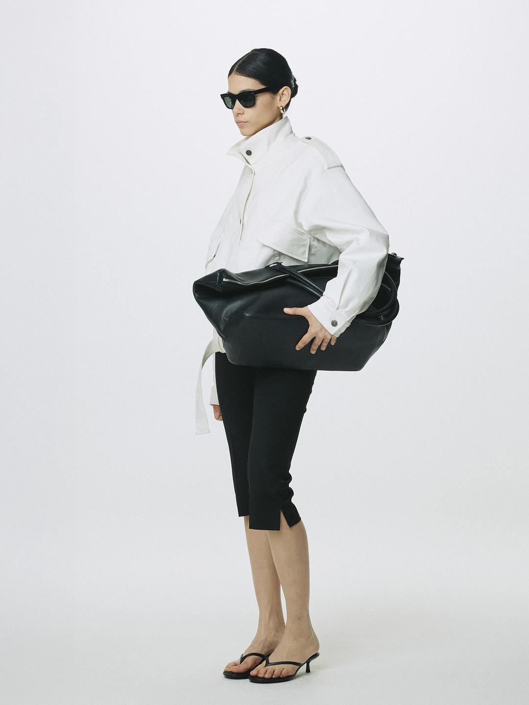 (W) WOOL CAPRI TROUSERS_ BLACK