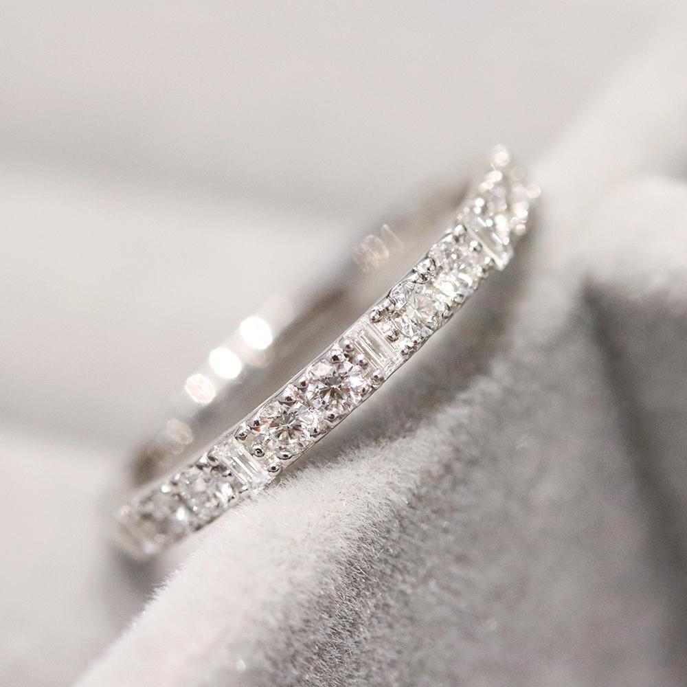 bottega baguette diamond point line ring