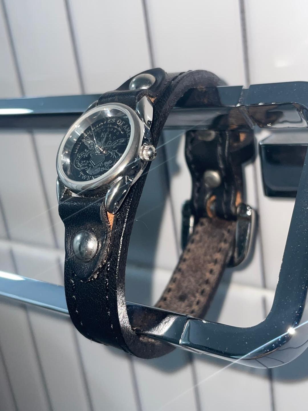 Bangle leather watch