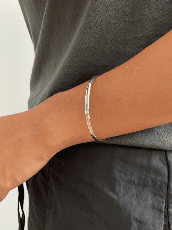 4mm 볼드 납작 심플 실버 뱅글팔찌