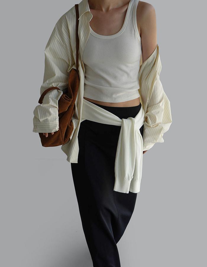 라룸 [by LAROOM｜오늘출발] 머스트U나시