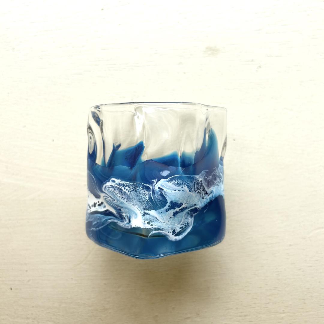 Waves Glass