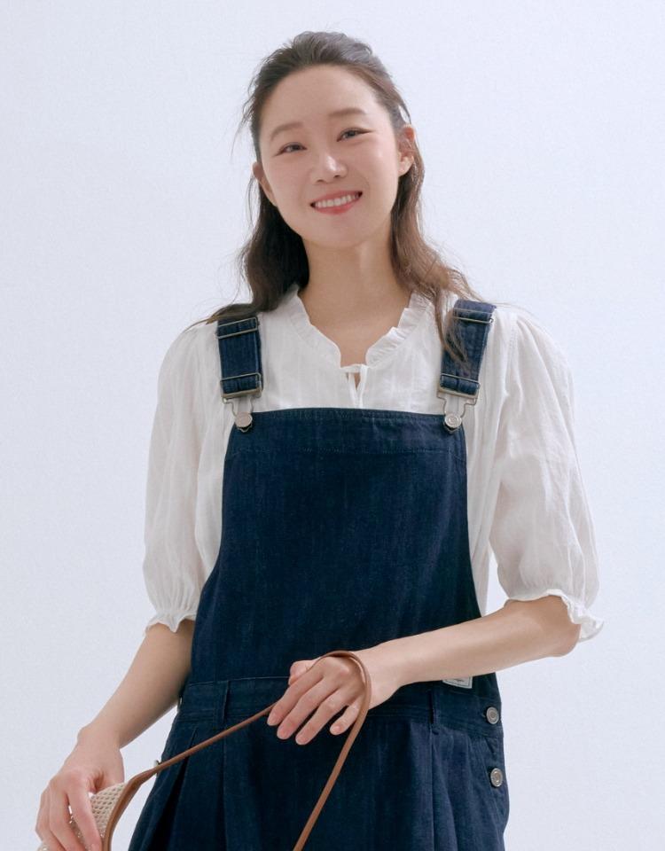 [예약배송 7/11]frill pintuck half sleeve blouse - white