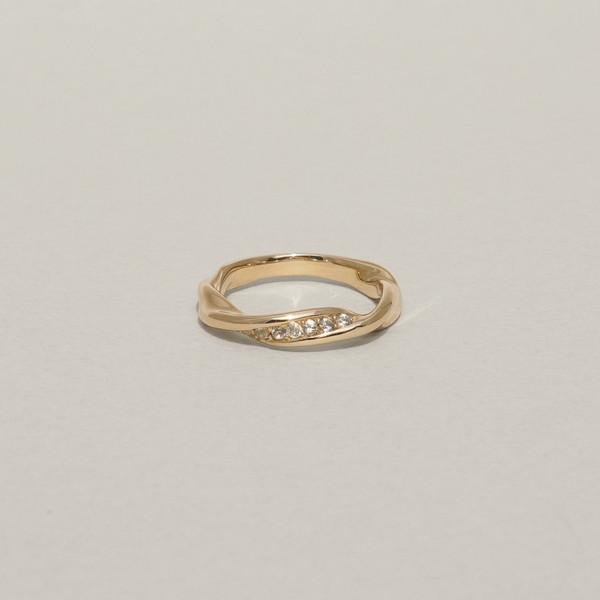 THE ROOT RING I (Pave Sapphires)