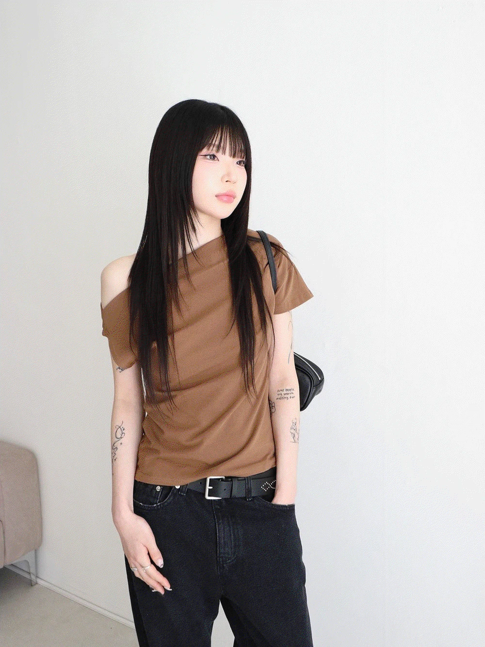 원숄더 오프숄더 티셔츠 (3colors)