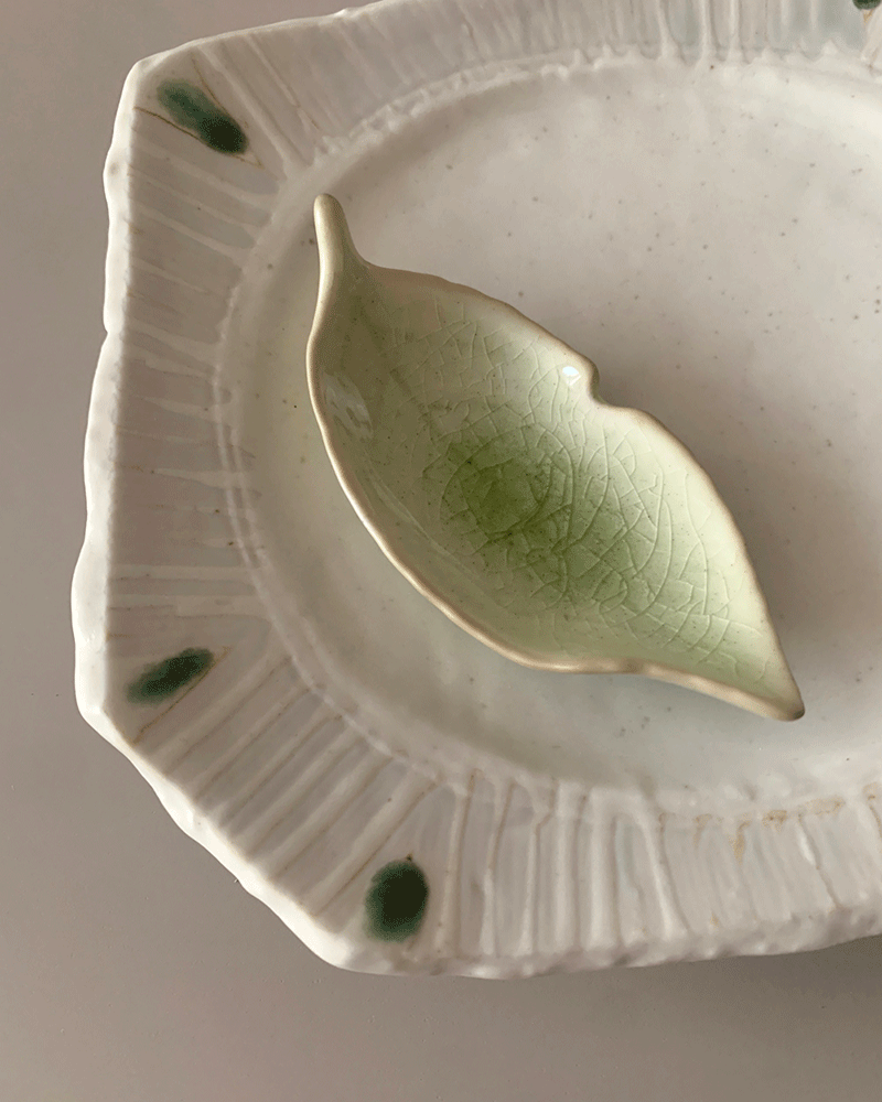 Leaf mini plate