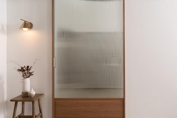 우디 원슬라이딩 중문 800~1300(투명/스타일/망입유리)+멀티포트 증정