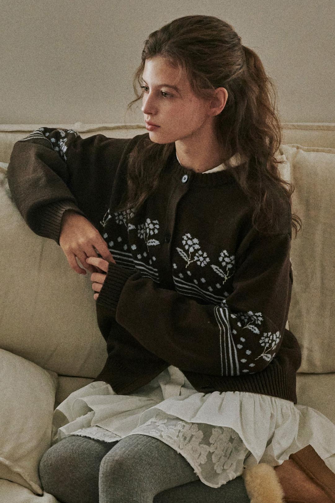 Flower point cardigan BROWN