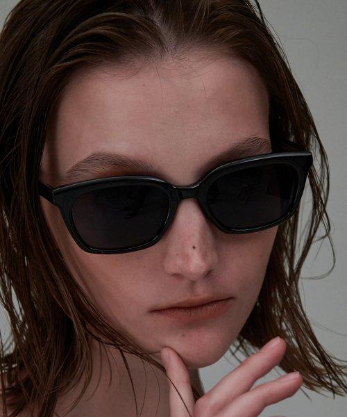 CAPELLA black