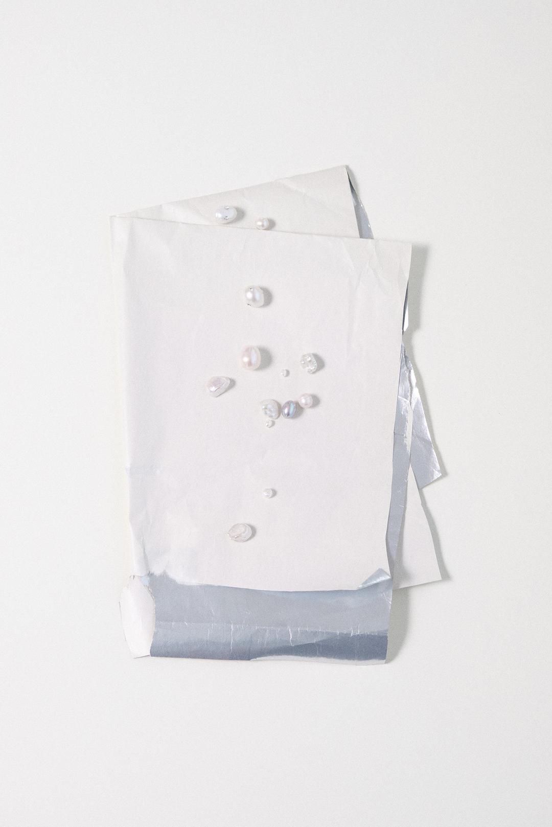 Irregular Polkadots Earrings, White