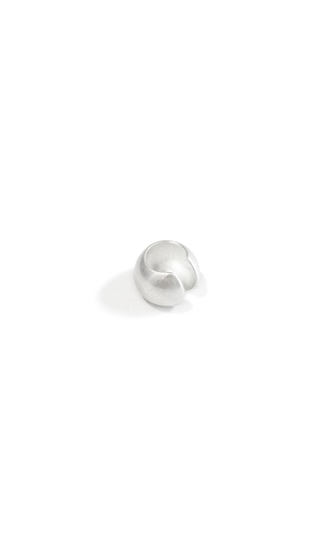ball dot earcuff