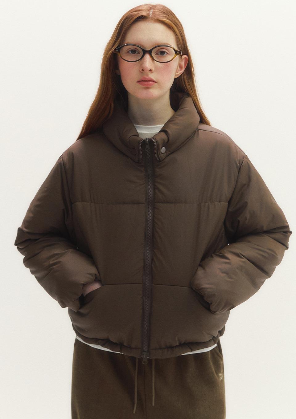 넥 포인트 숏 패딩(MAFDPD12NDW)