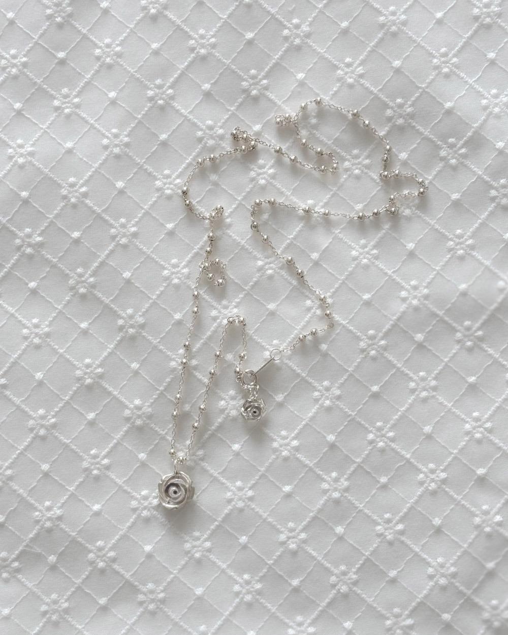 ANGEL ROSE ROSE NECKLACE