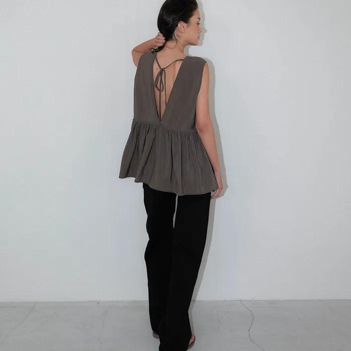 [1차 리오더] Ribbon Sleeveless blouse (Khaki)