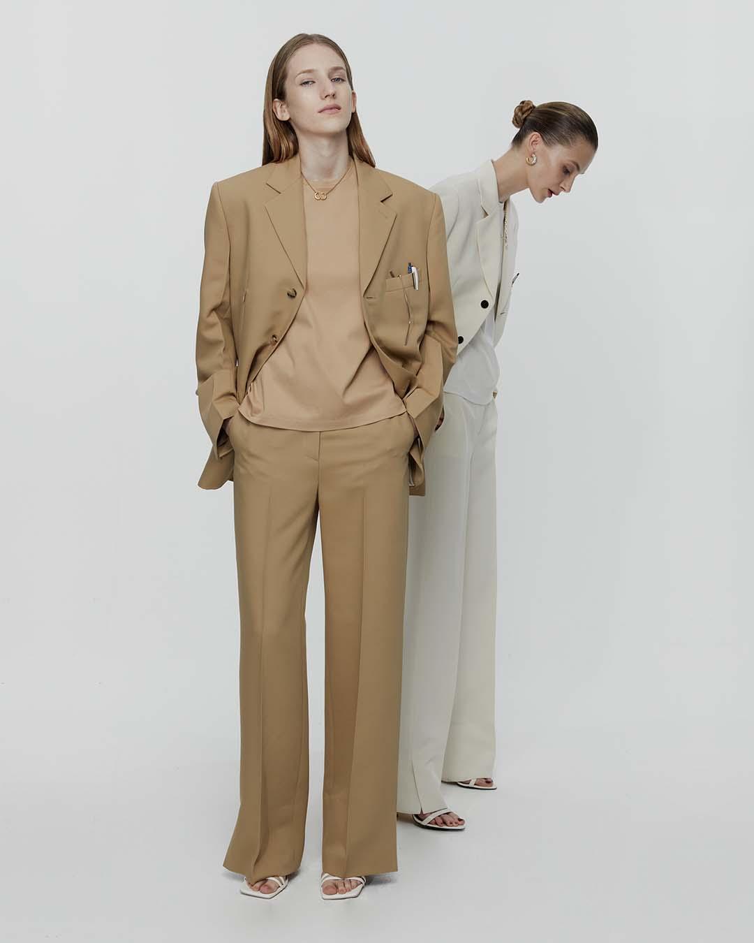 HIGH-RISED STRAIGHT PANTS_BEIGE