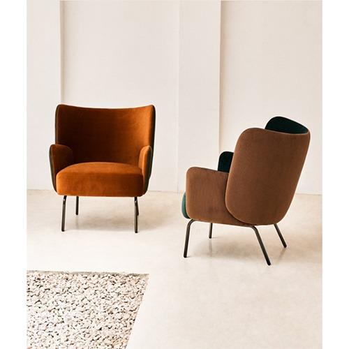 Clam shell minimal chair