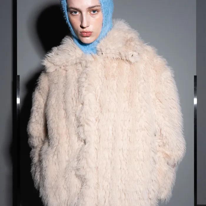 Fake Fur Neckline Hook 4 Button Jacket Beige