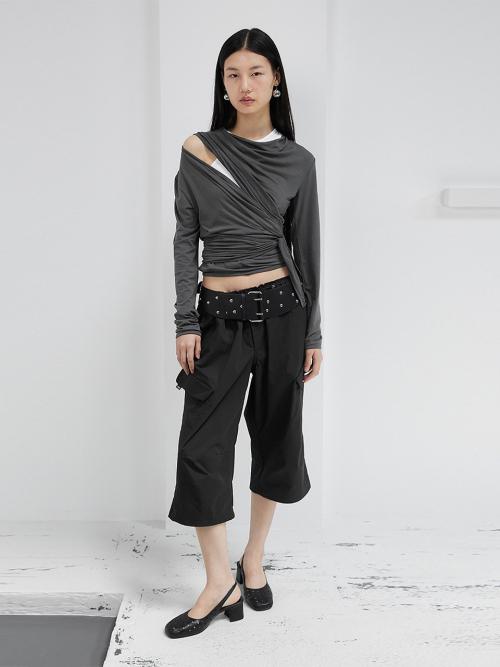 WAIST STRING CAPRI CARGO PANTS / BLACK