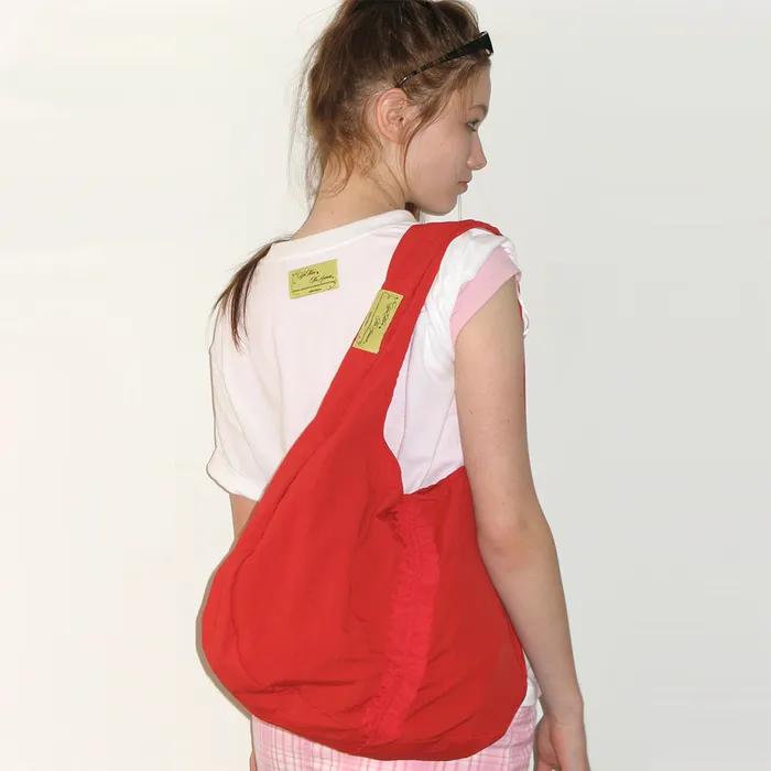 frill hobo bag (strawberry)