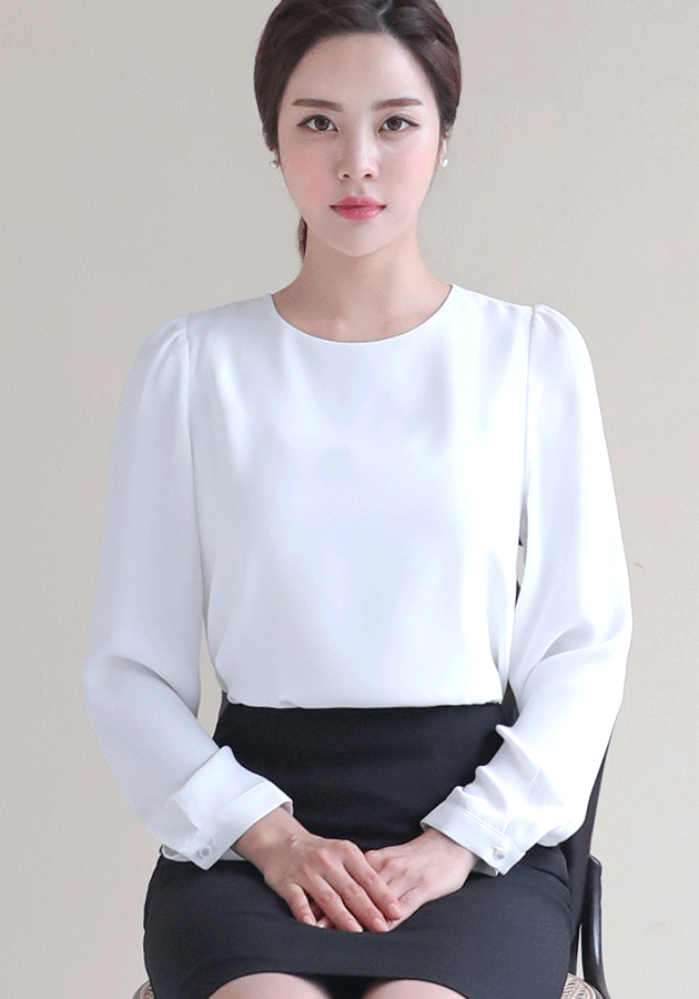 BL136) 기본 라운드 - 긴팔 화이트