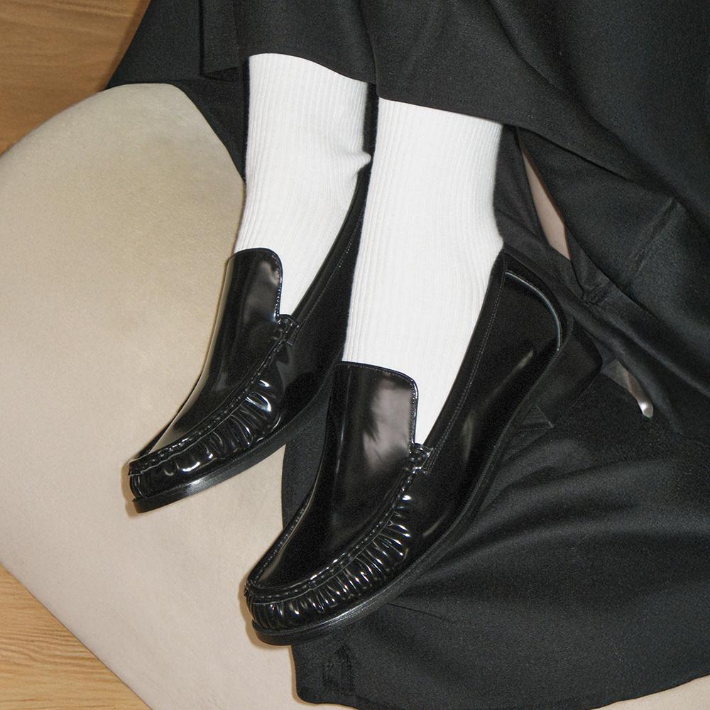 [단독] ETHAN 에단 미니멀 U팁 로퍼 - 4colors