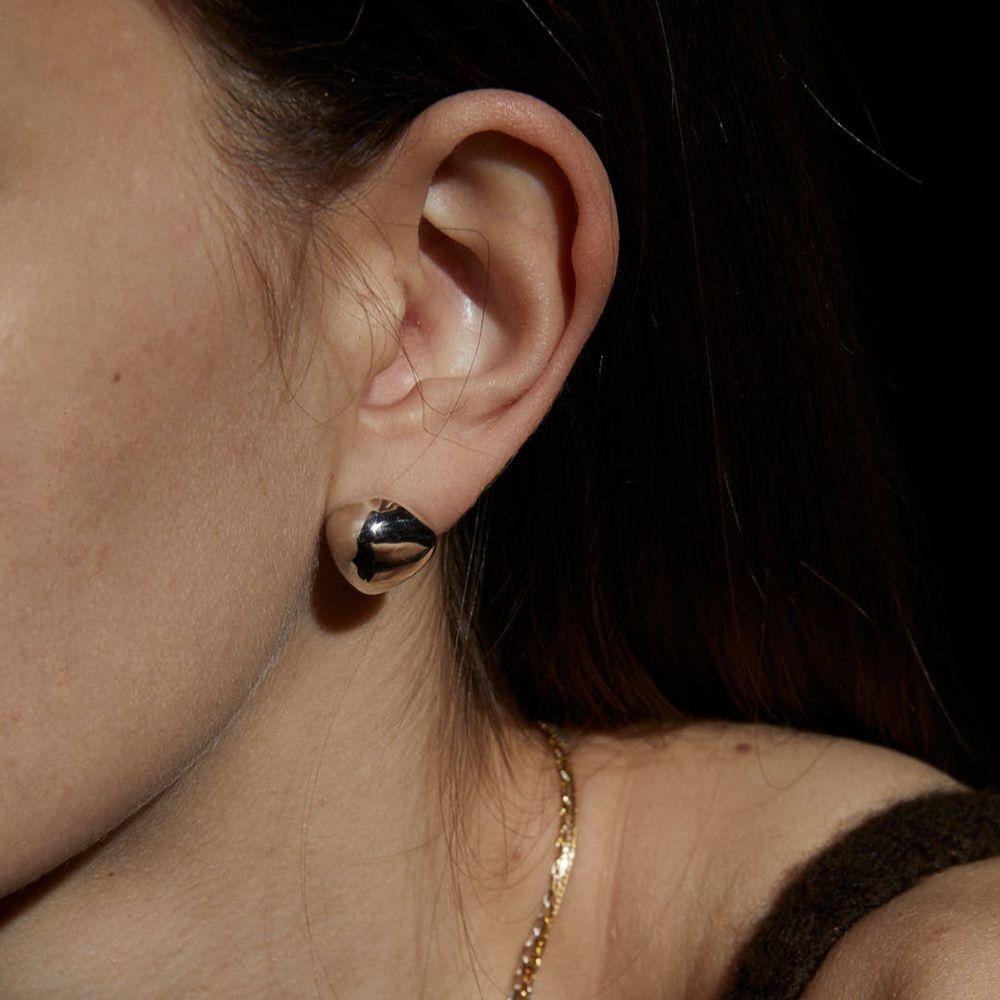 ROUNDED CAP EARRING_SILVER