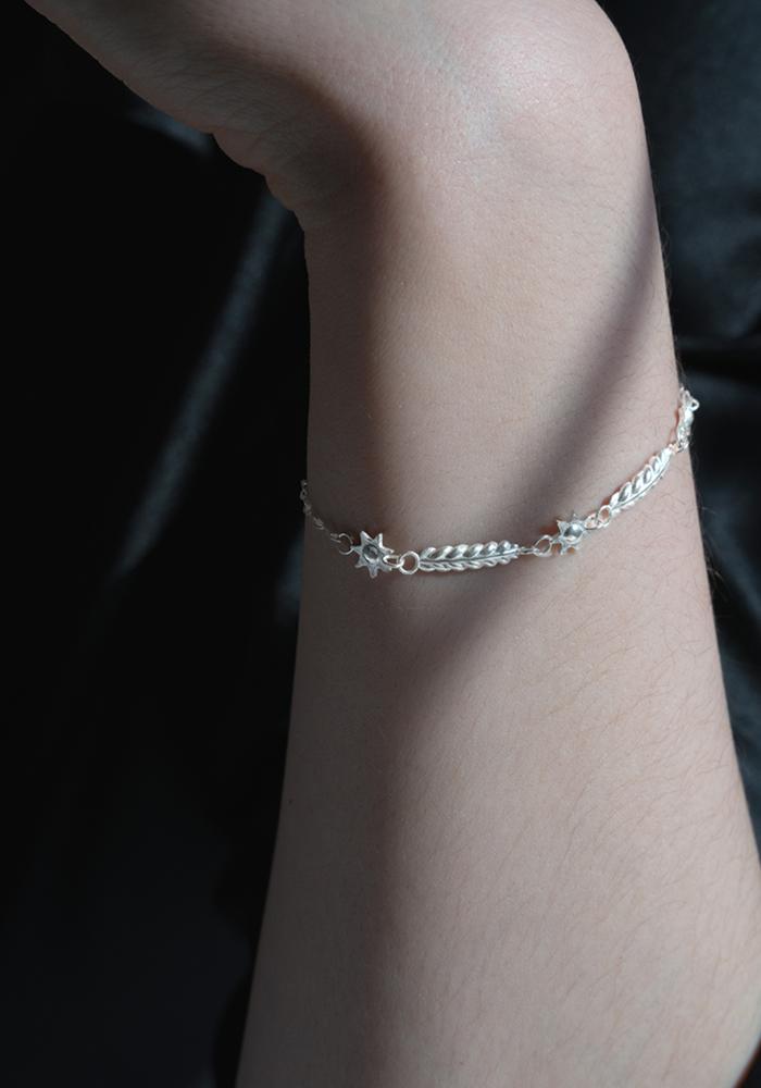 Sun with laurel Bracelet