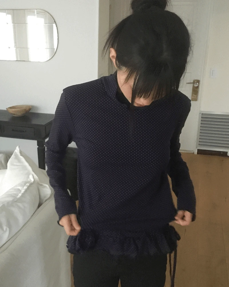 [도트레이어드ᐝ] 오넨 도트 프릴 끈 레이어드 폴라 티셔츠
