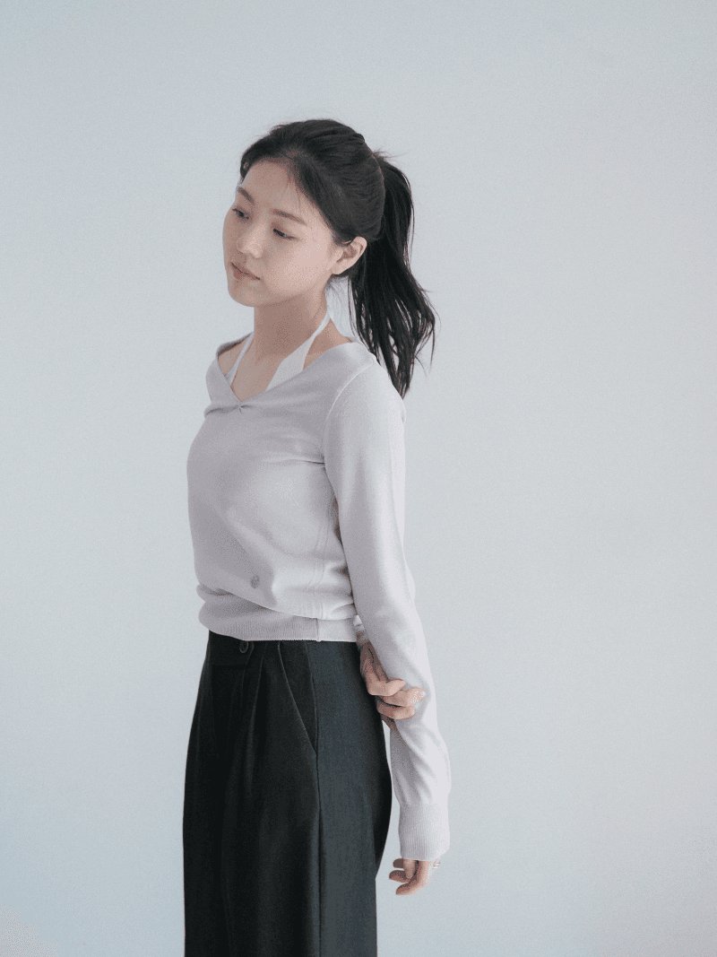 *예약 오더* [NouArté] 피오니 홀터넥 레이어드 니트 (그레이)