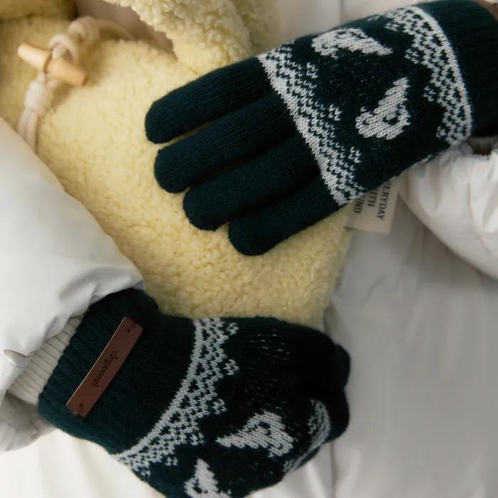 holiday knit gloves - green