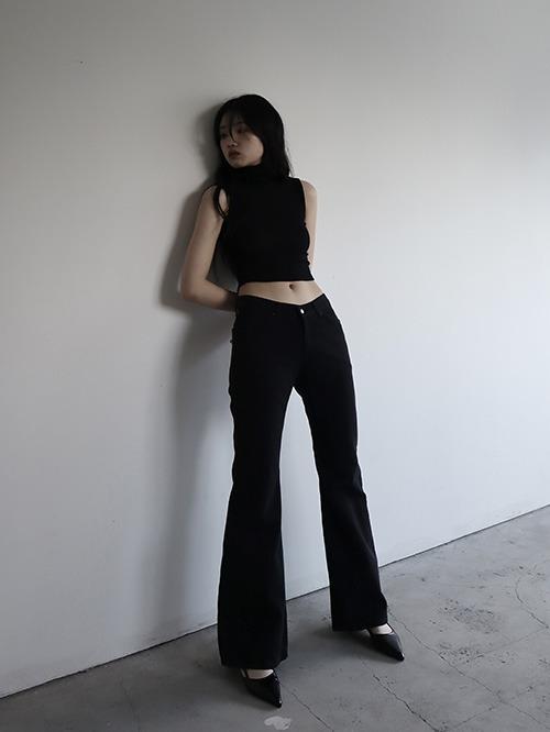 basic black jean