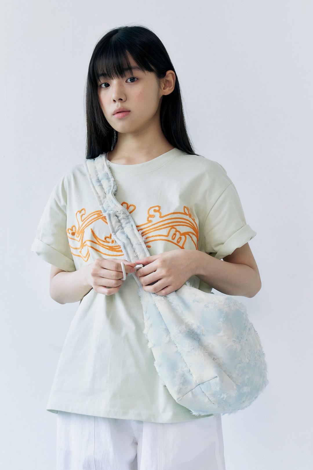 [12/19 예약배송] Porcelain bag (Medium) - Creamy blue