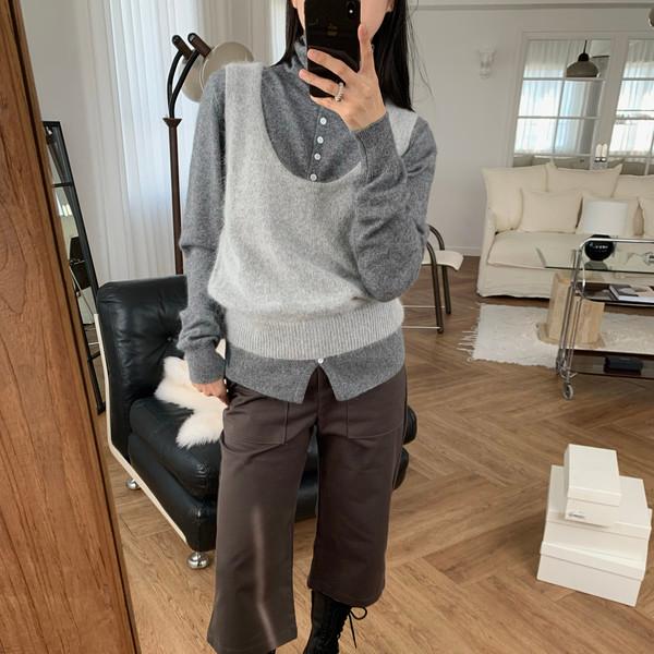 • Fluffy angora vest